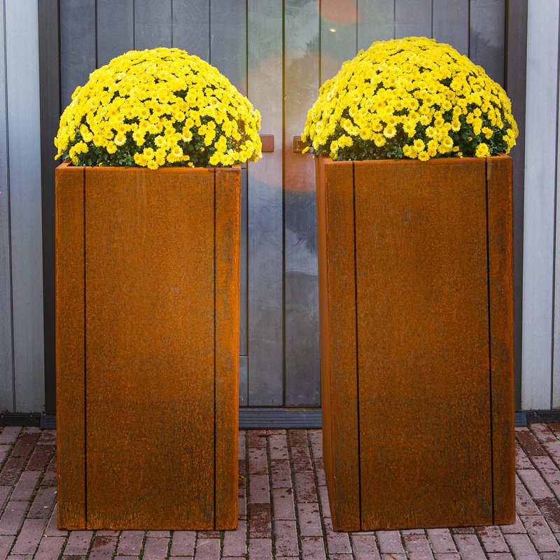 Grillsymbol extra tall corten steel flower pot