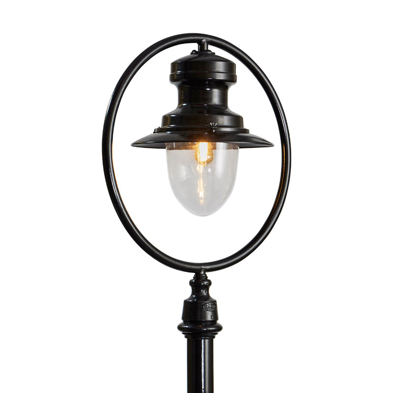 Harte Classic railway outdoor style lamp post in cast iron and steel 3.65m